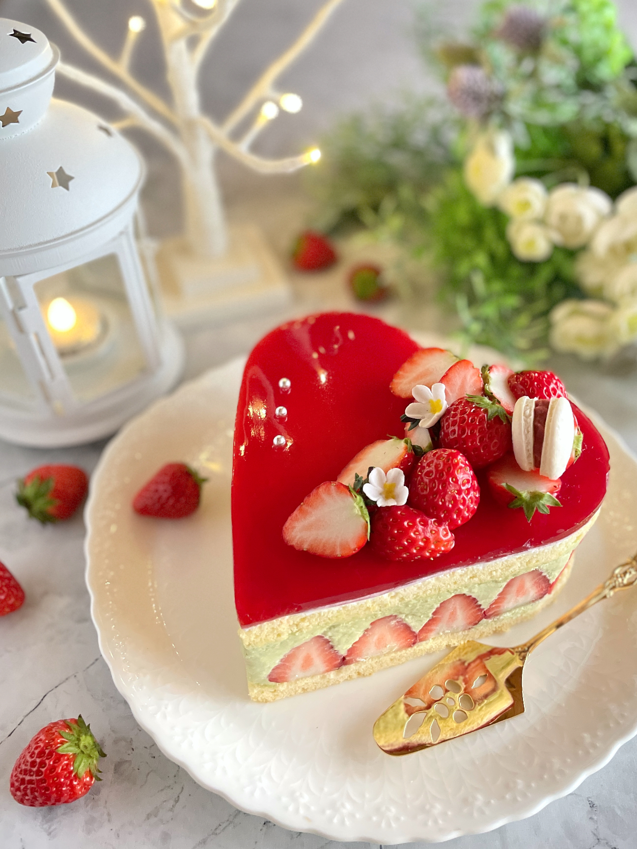 ピスタチオチーズムースのフレジェ🍓です(∩ˊᵕˋ∩) .ﾟ♡