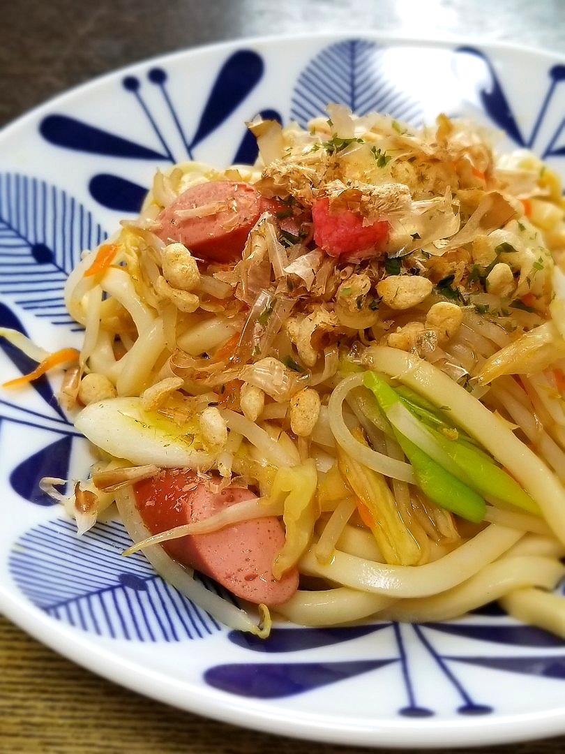 パパ作👨焼きうどん