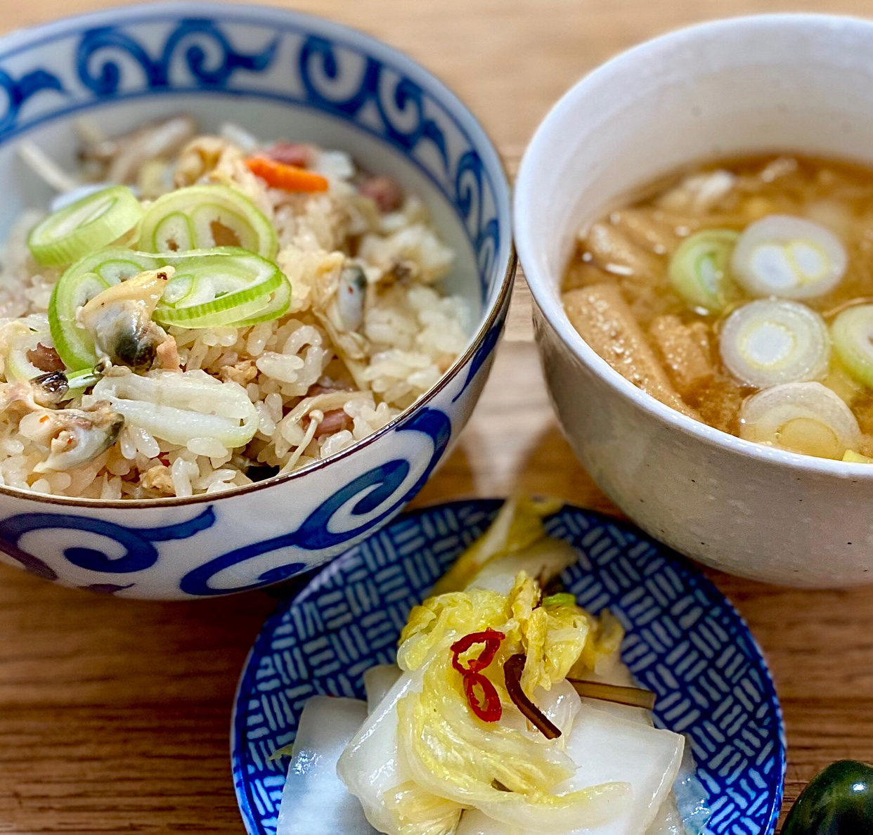 昨夜の炊き込みご飯で朝ごはん・・