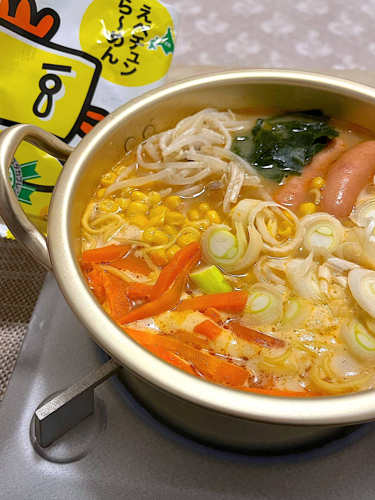 今日の夜ごはん~えべチュンラーメン（みそ）~