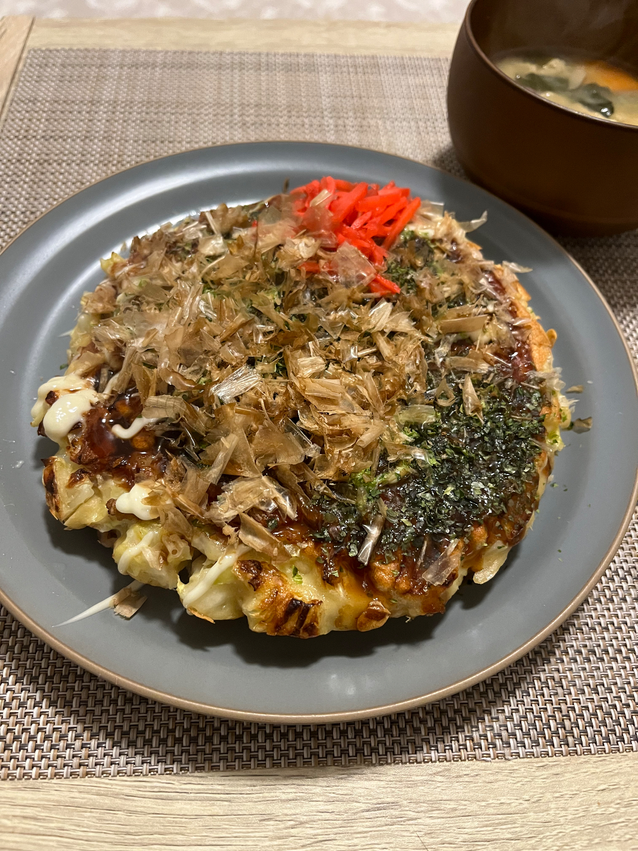 今日の夜ごはん~餅入り豚玉と具沢山味噌汁~