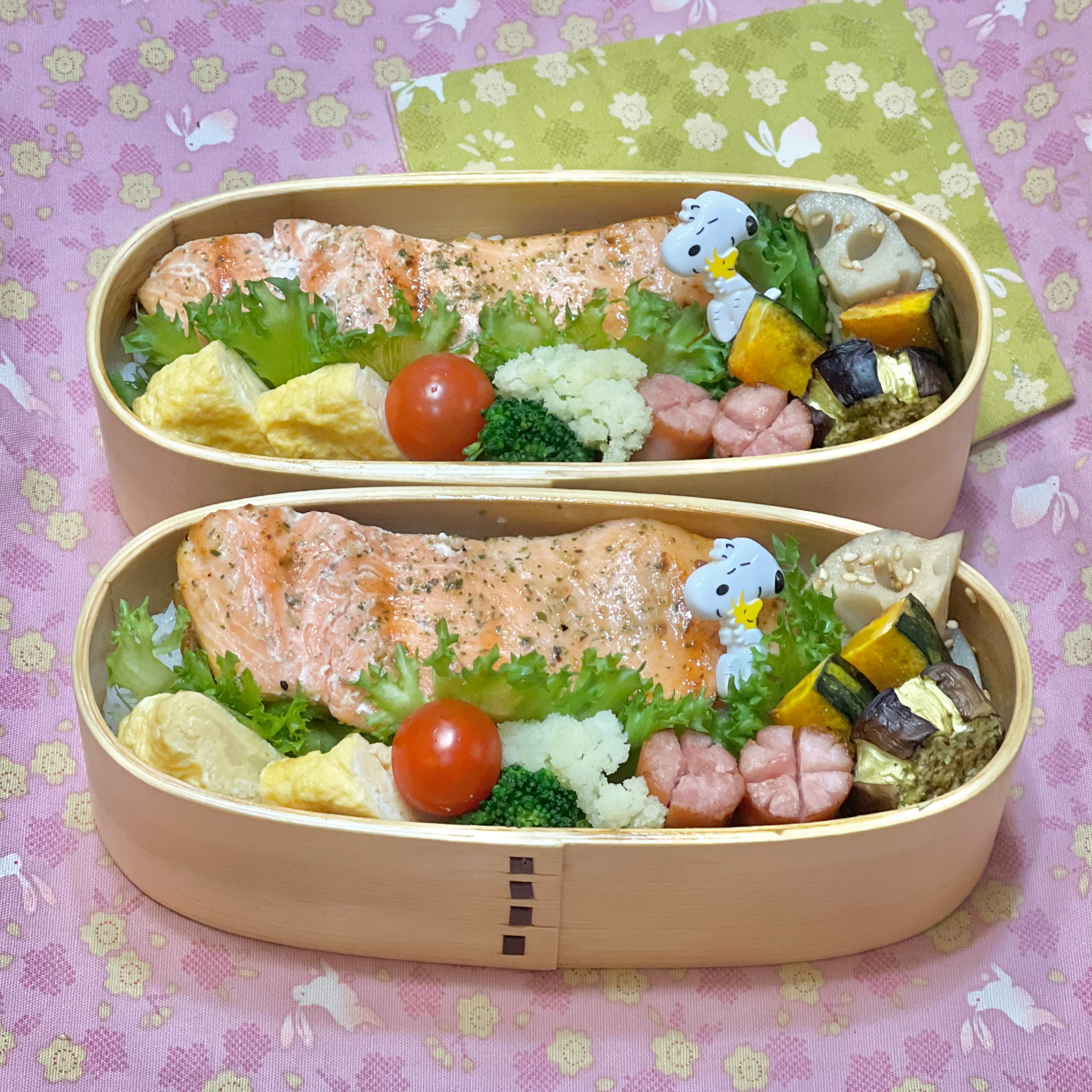 サーモンハーブグリル☘️の双子ちゃんお弁当💙❤️ 2/9木