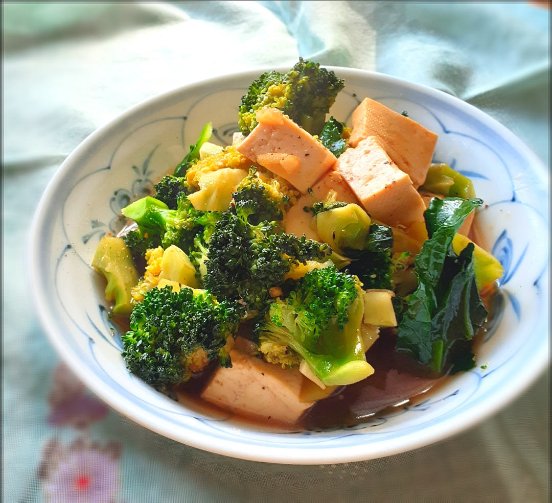 ブロッコリー🥦と木綿豆腐のソース炒め