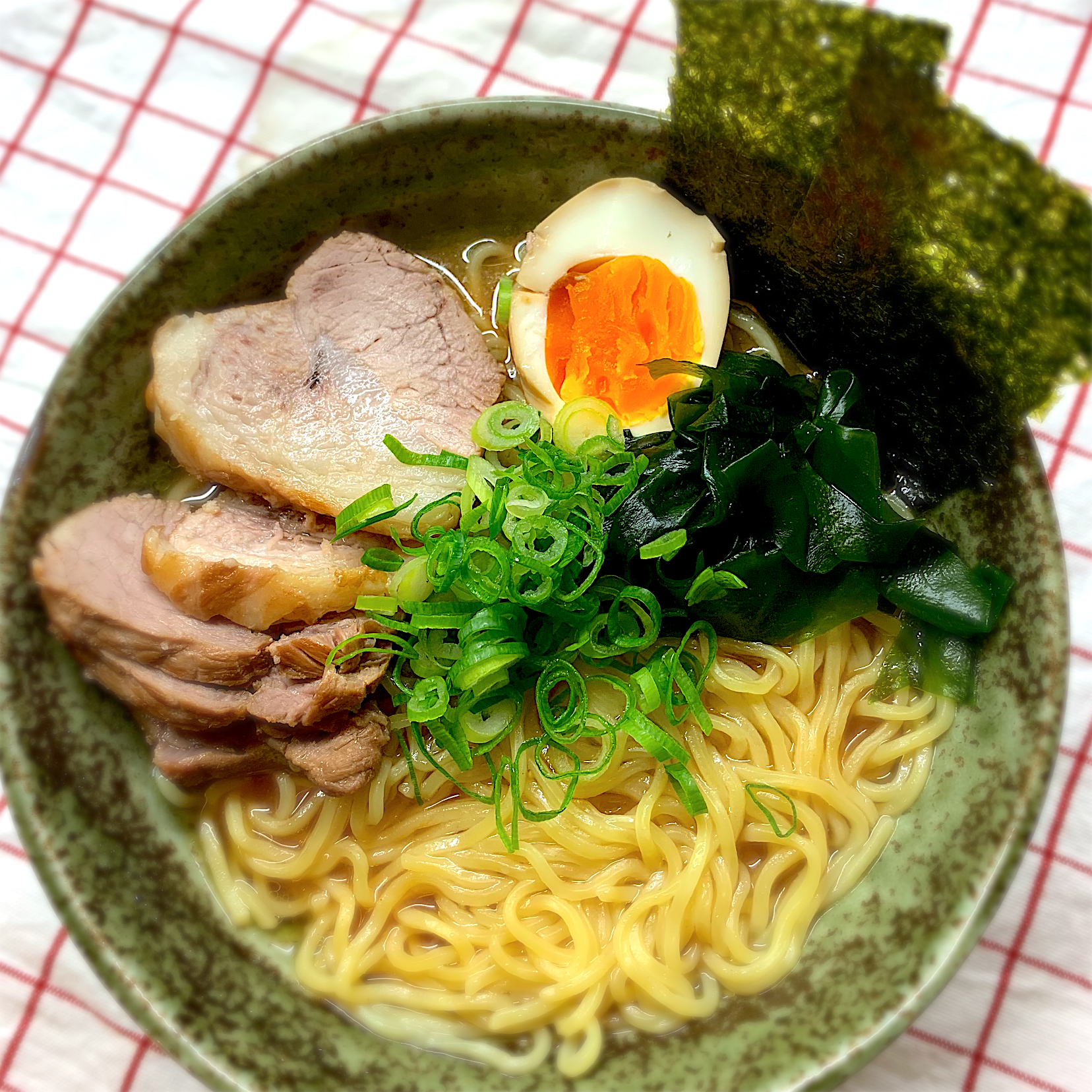 手作りチャーシューの塩ラーメン