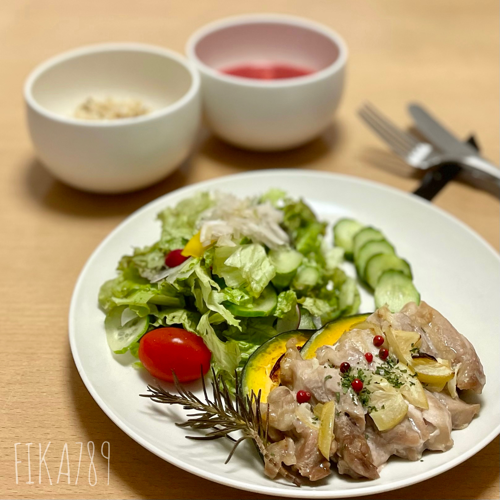 さっぱり美味しい 鶏もも肉の レモン塩ソテー