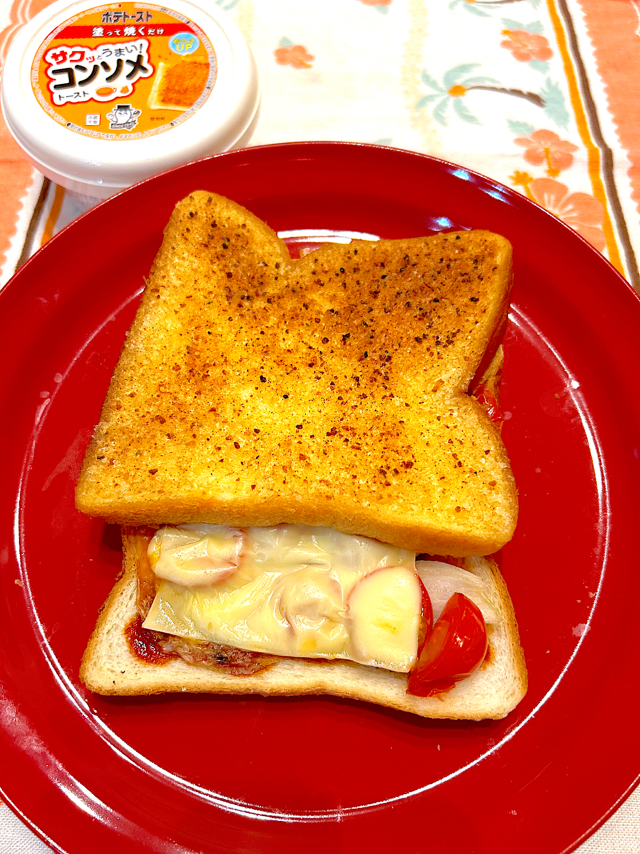 コンソメ風味のピザサンド