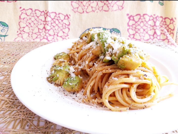 ✳️🥑アボカドと海苔の佃煮のパスタ✳️