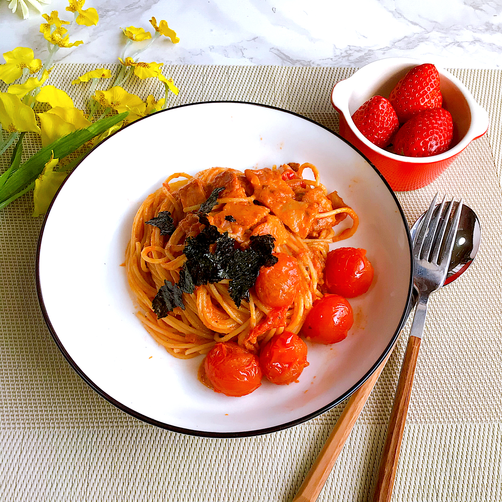 海苔とベーコンのトマトクリームパスタ🍅