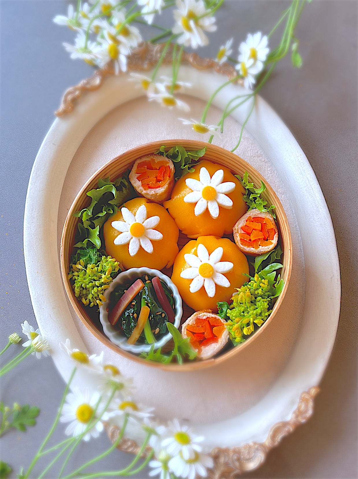 マーガレットおにぎり弁当🌼