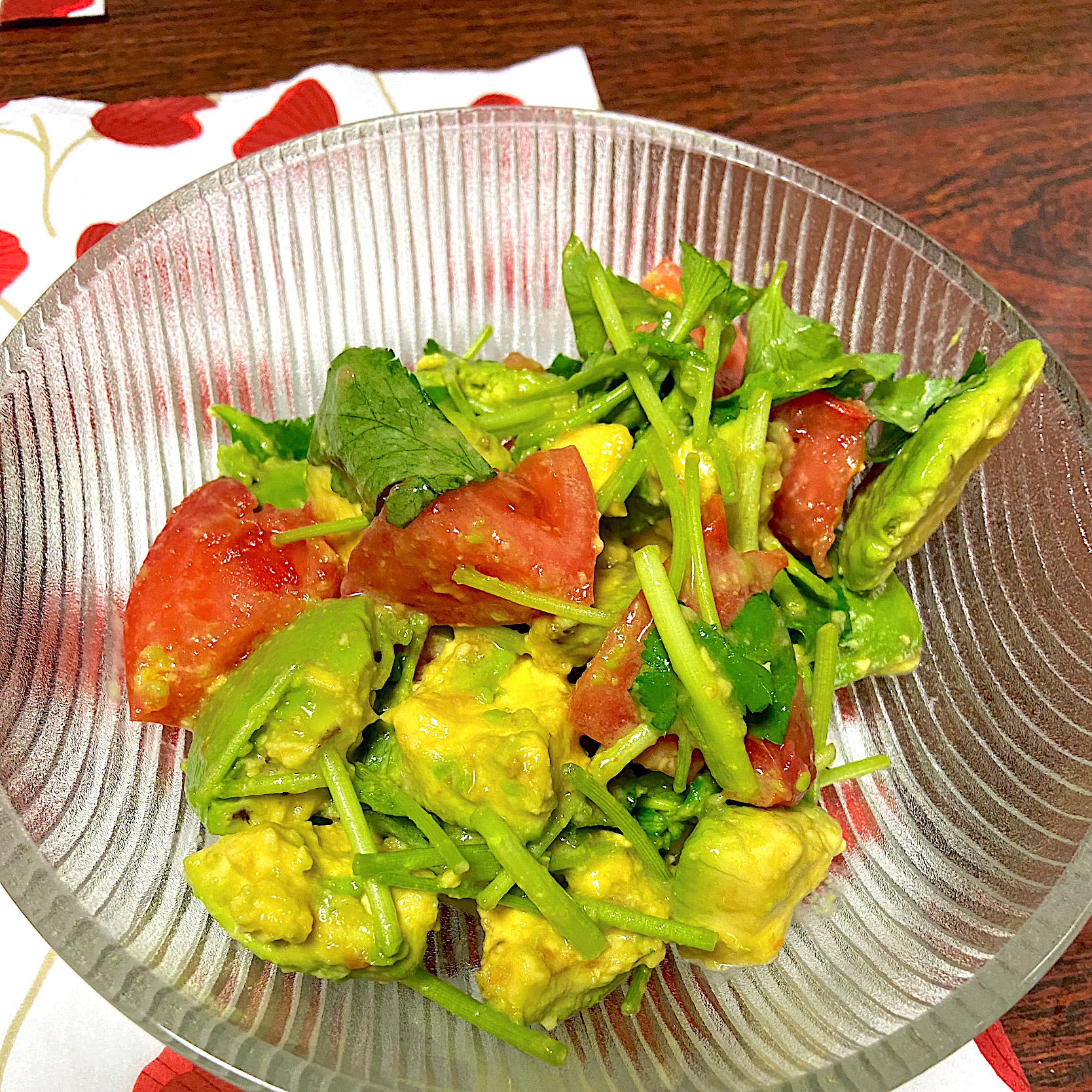 ミツバとアボカド🥑トマトのサラダ