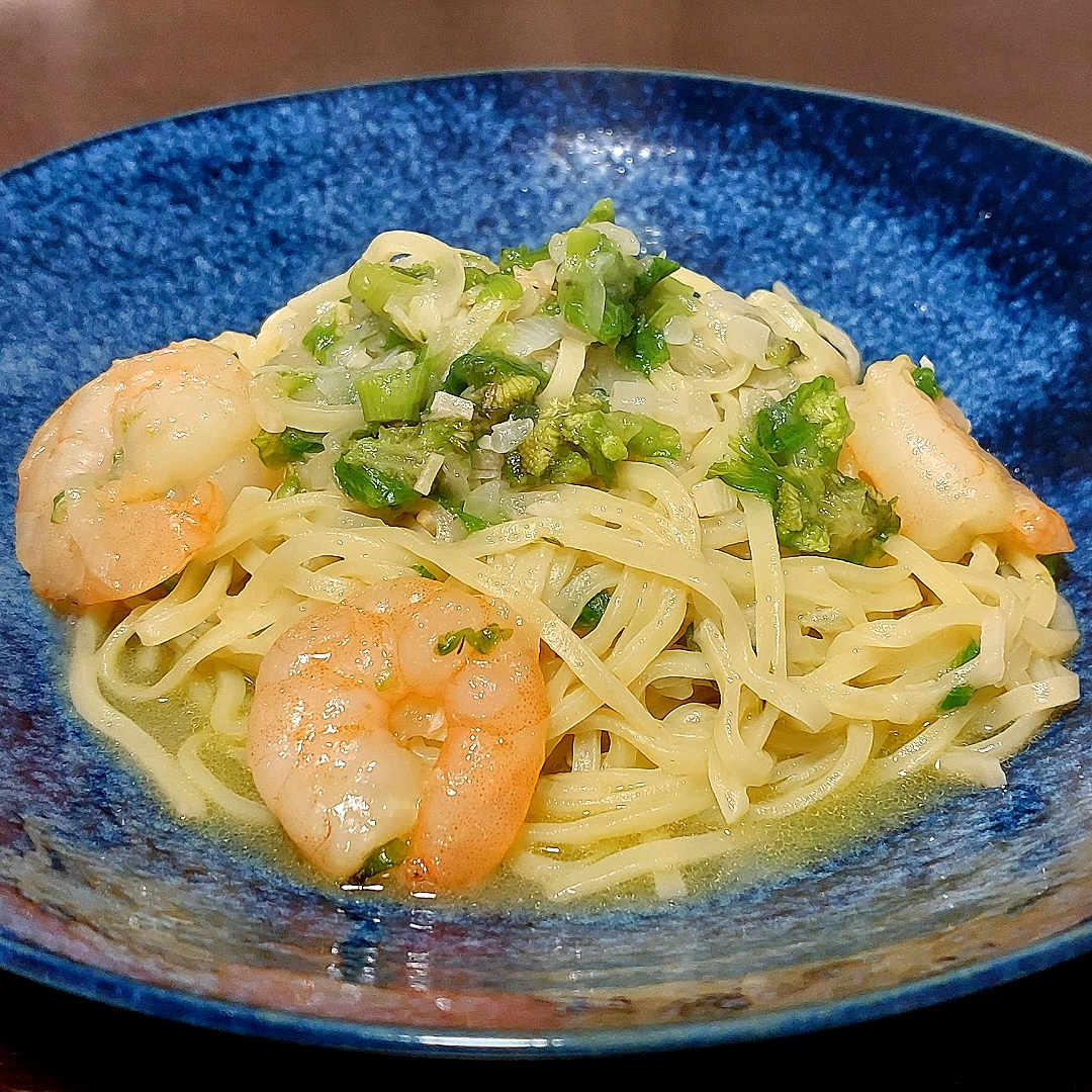 ふきのとうとエビのパスタ