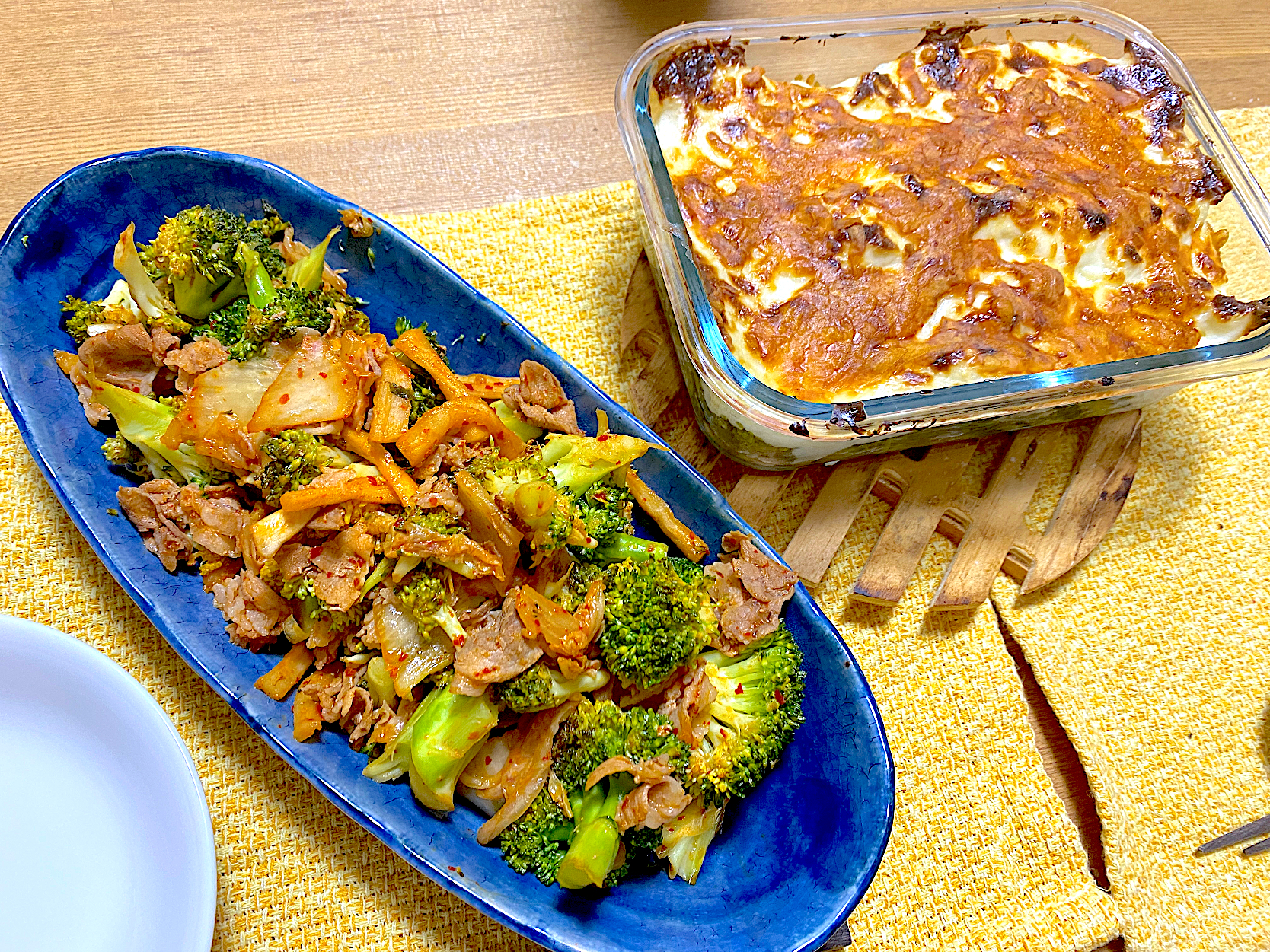 ブロッコリーの豚キムチ🐖、志麻さんのレシピで白菜とひき肉のグラタン🥬