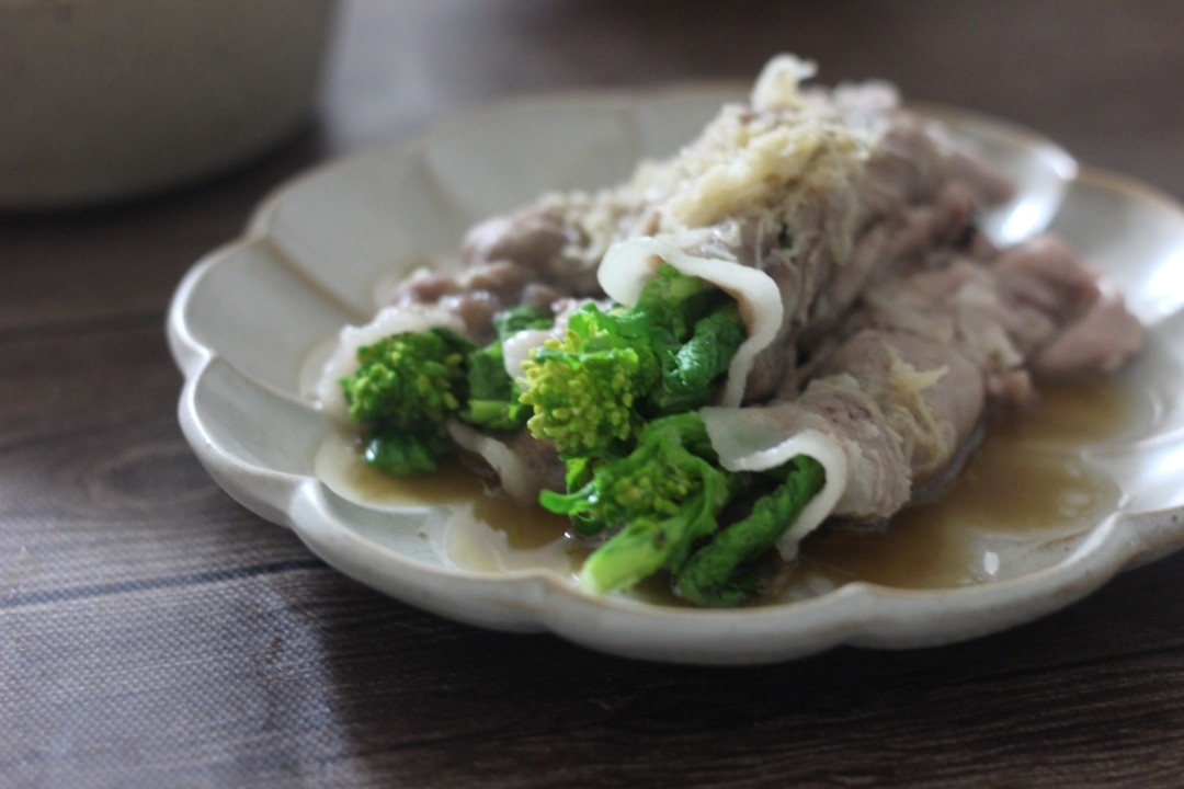 菜の花の豚肉巻きみぞれポン酢蒸し