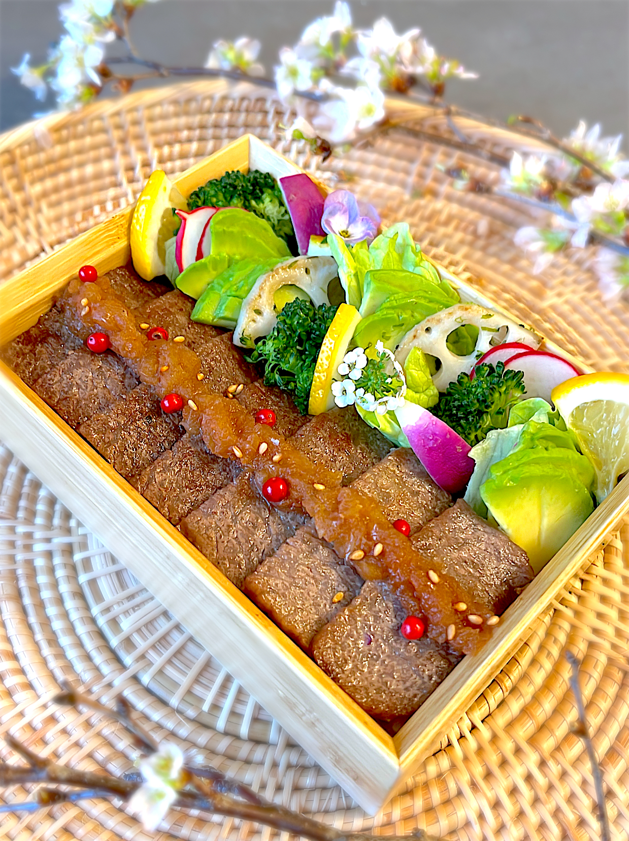 焼肉とたっぷり野菜のお弁当🥗