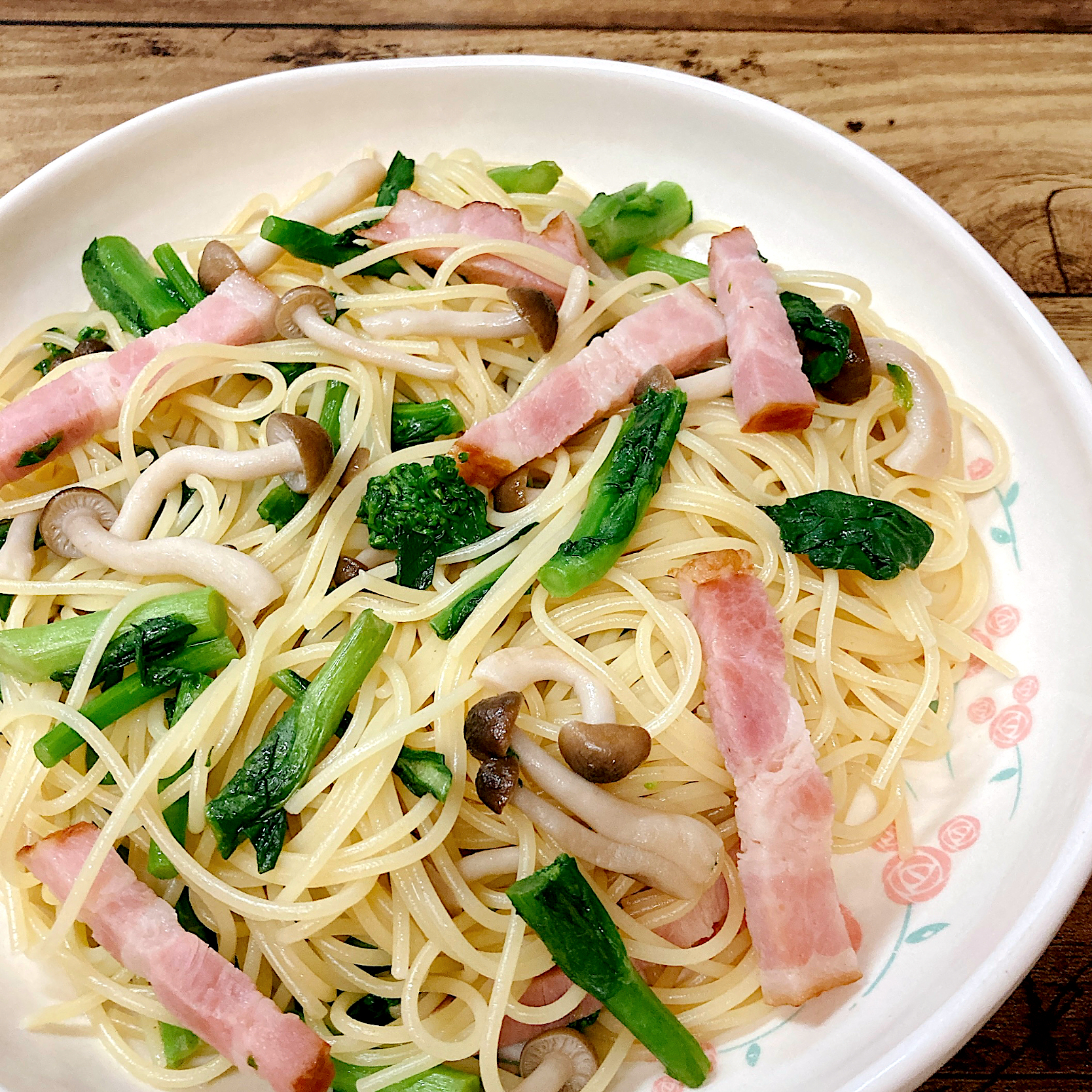 菜の花とベーコンの和風パスタ