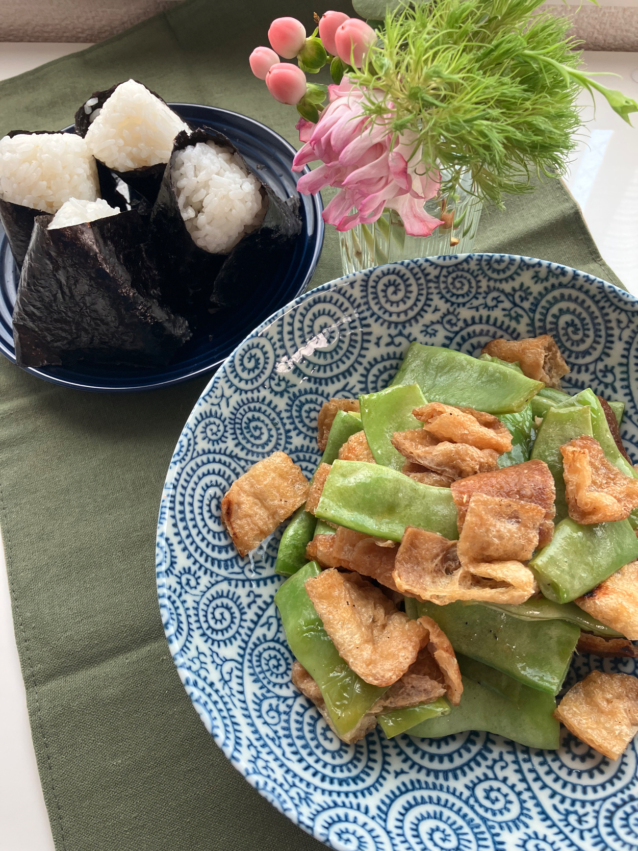 春野菜とおにぎり