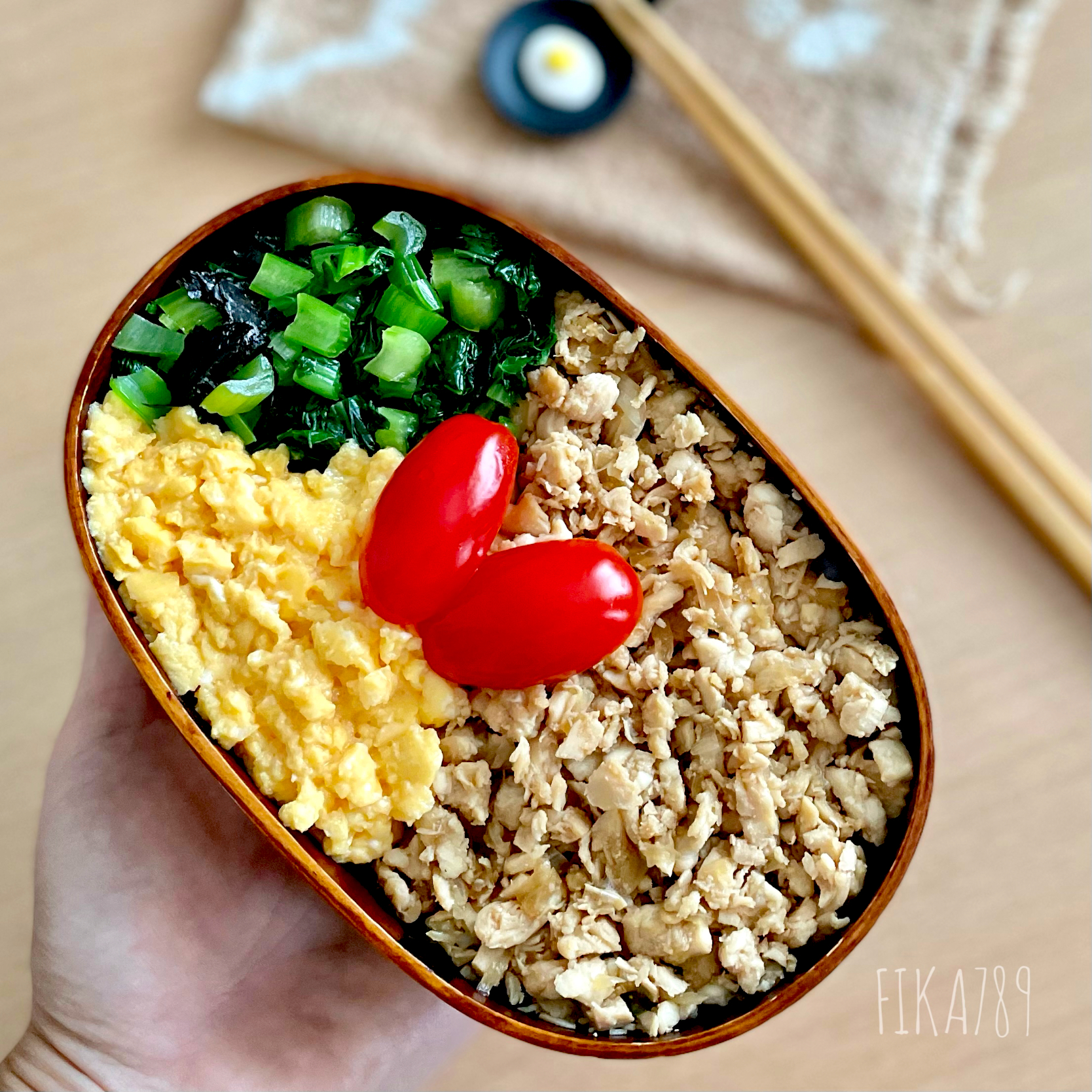 愛情表現⁉️鶏そぼろ弁当