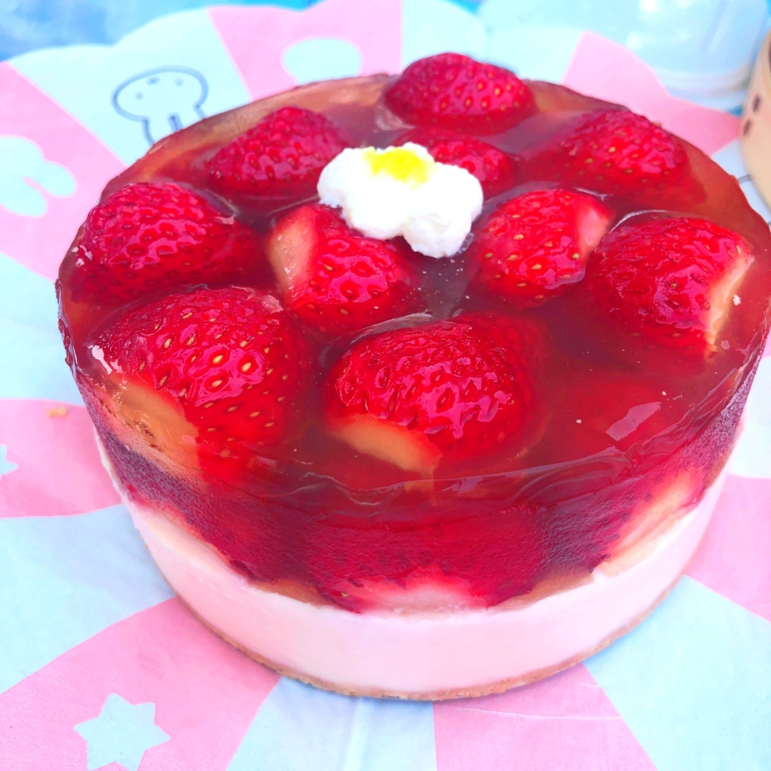 イチゴのゼリーケーキ🍓