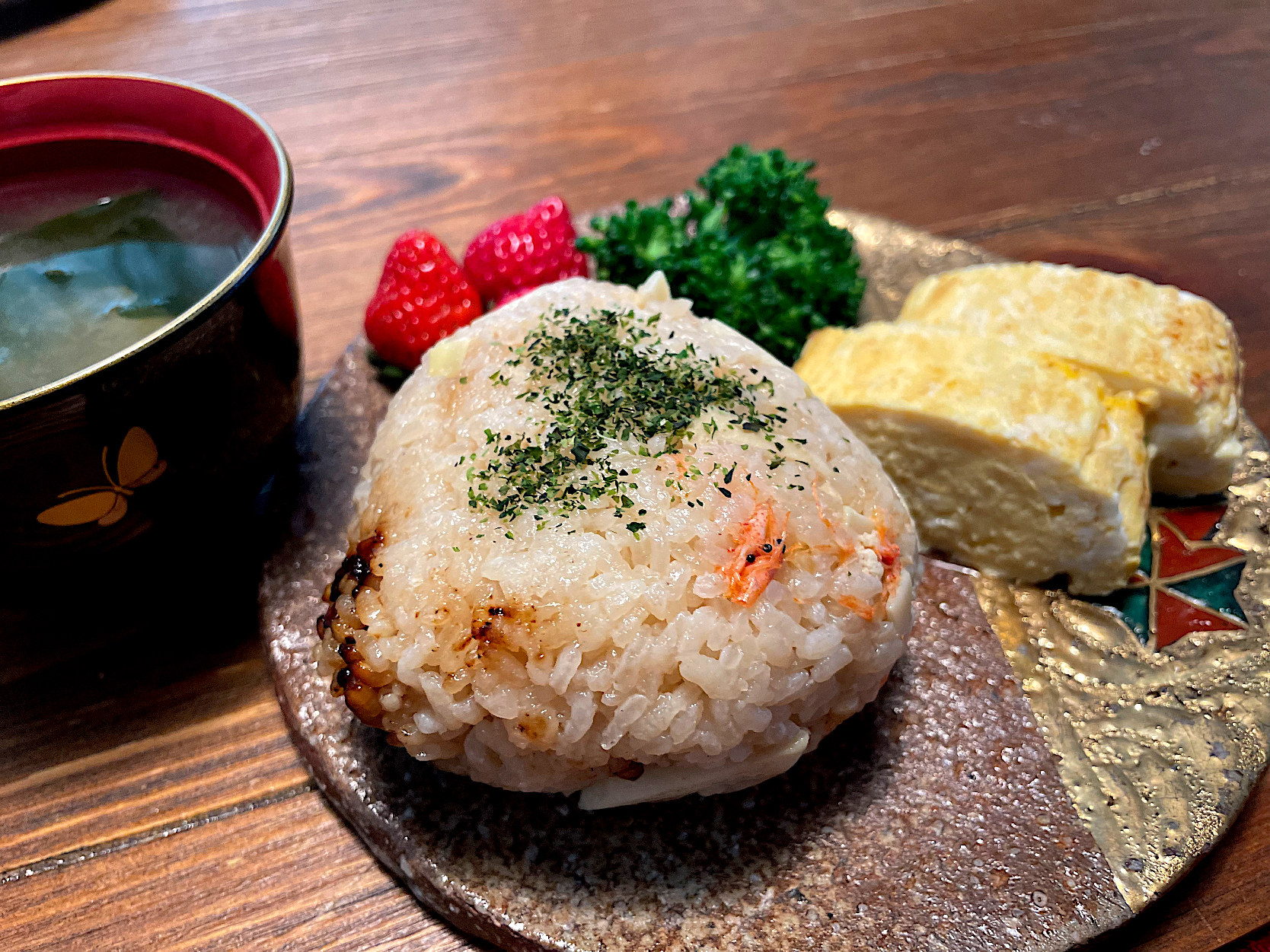 桜海老と筍の炊き込みおにぎりと限界値探したプルプル出汁巻玉子