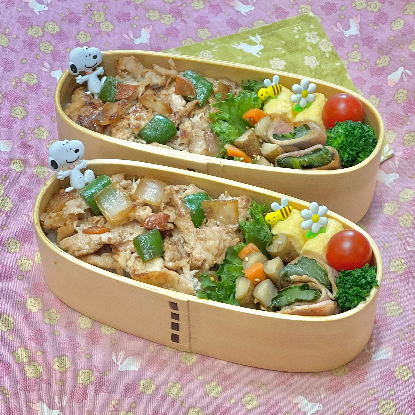 豚こま甘味噌炒め☘️の双子ちゃんお弁当💙❤️ 4/11火