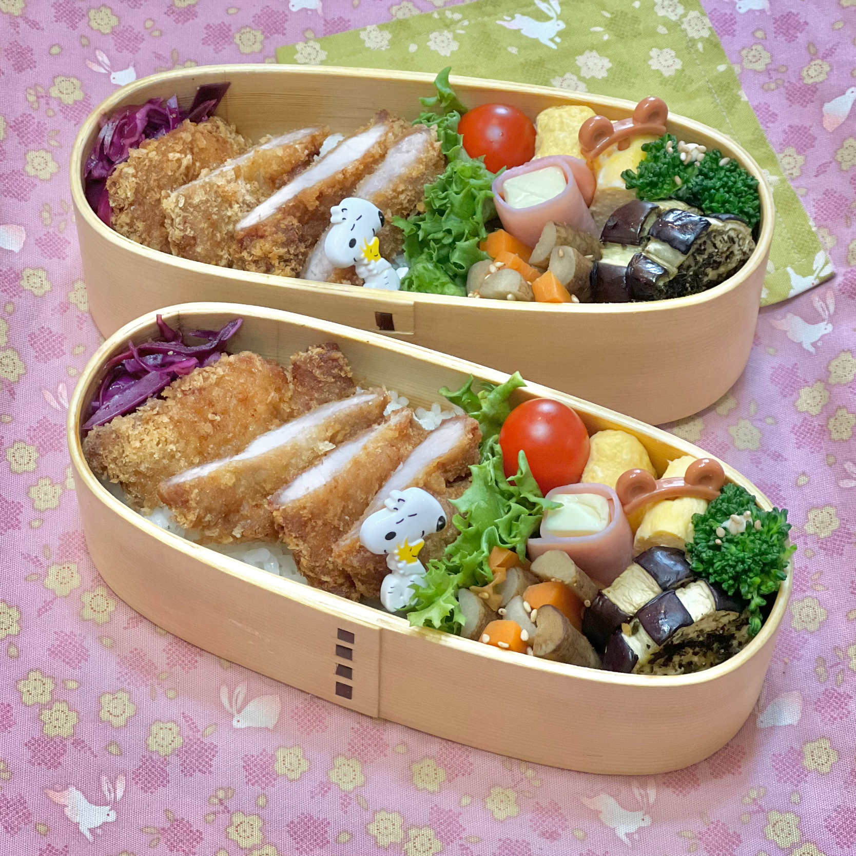 豚ヒレカツ☘️の双子ちゃんお弁当💙❤️ 4/13木