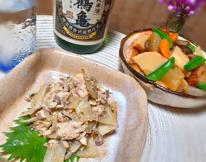 おかちさんの料理
 鯖缶とスシガリ和え🍀