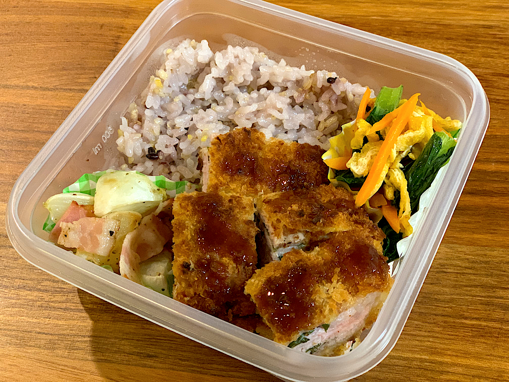 タッパー弁当シリーズ！とんかつ弁当！