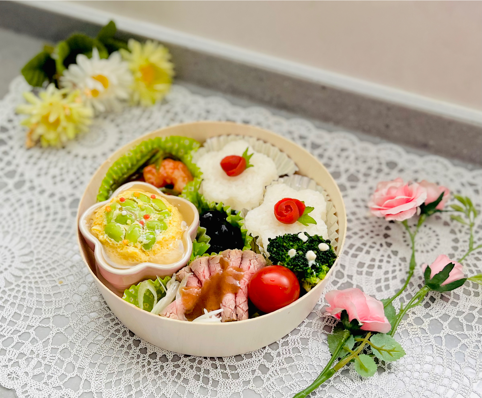 「お花見弁当🌸」