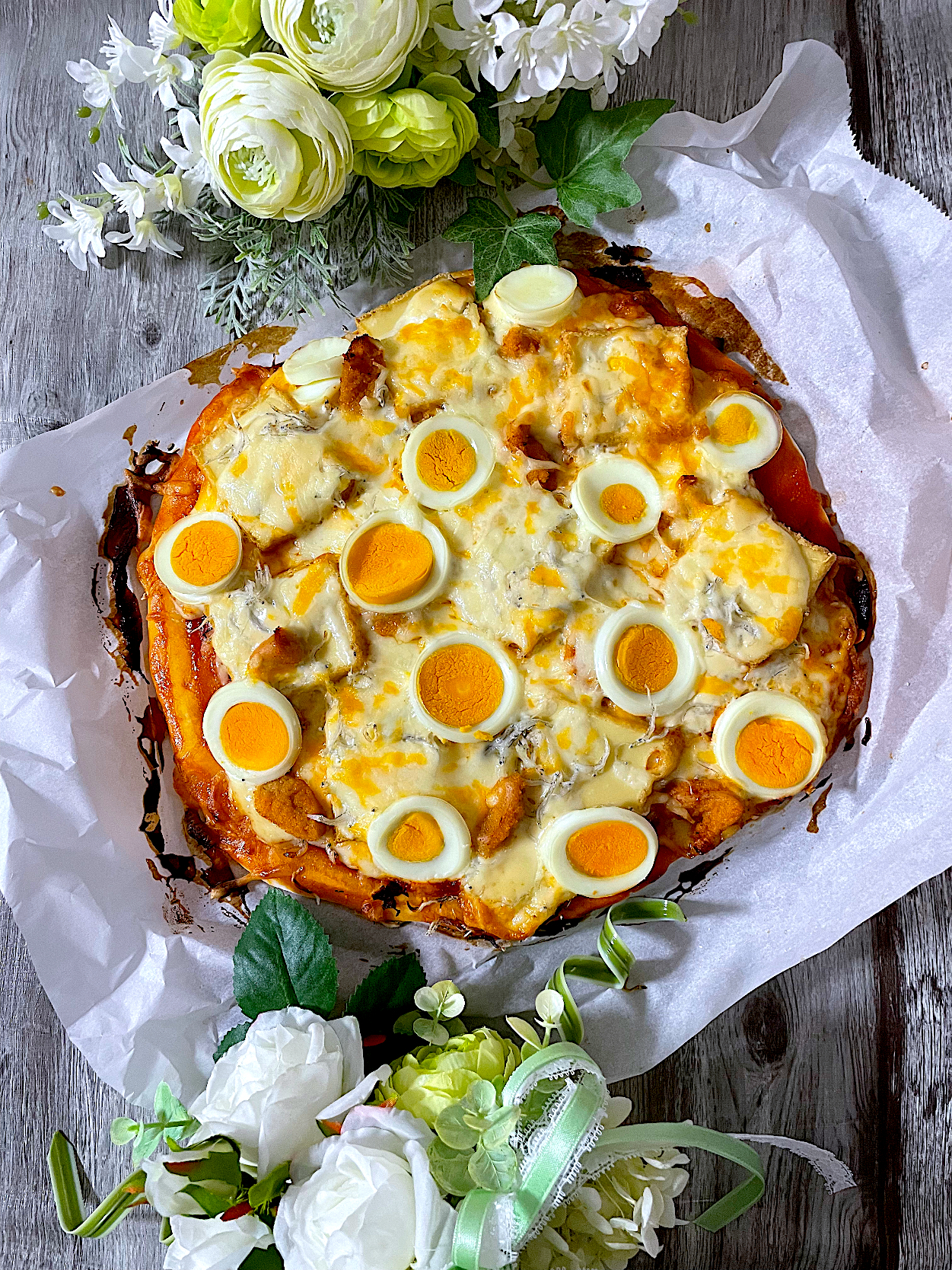 まなまな♡さんの料理 厚揚げとしらすと菜の花のピザ🍕金柑乗せ♡生地は米粉使用。　　　　　　　　SD様12周年おめでとうございます㊗️