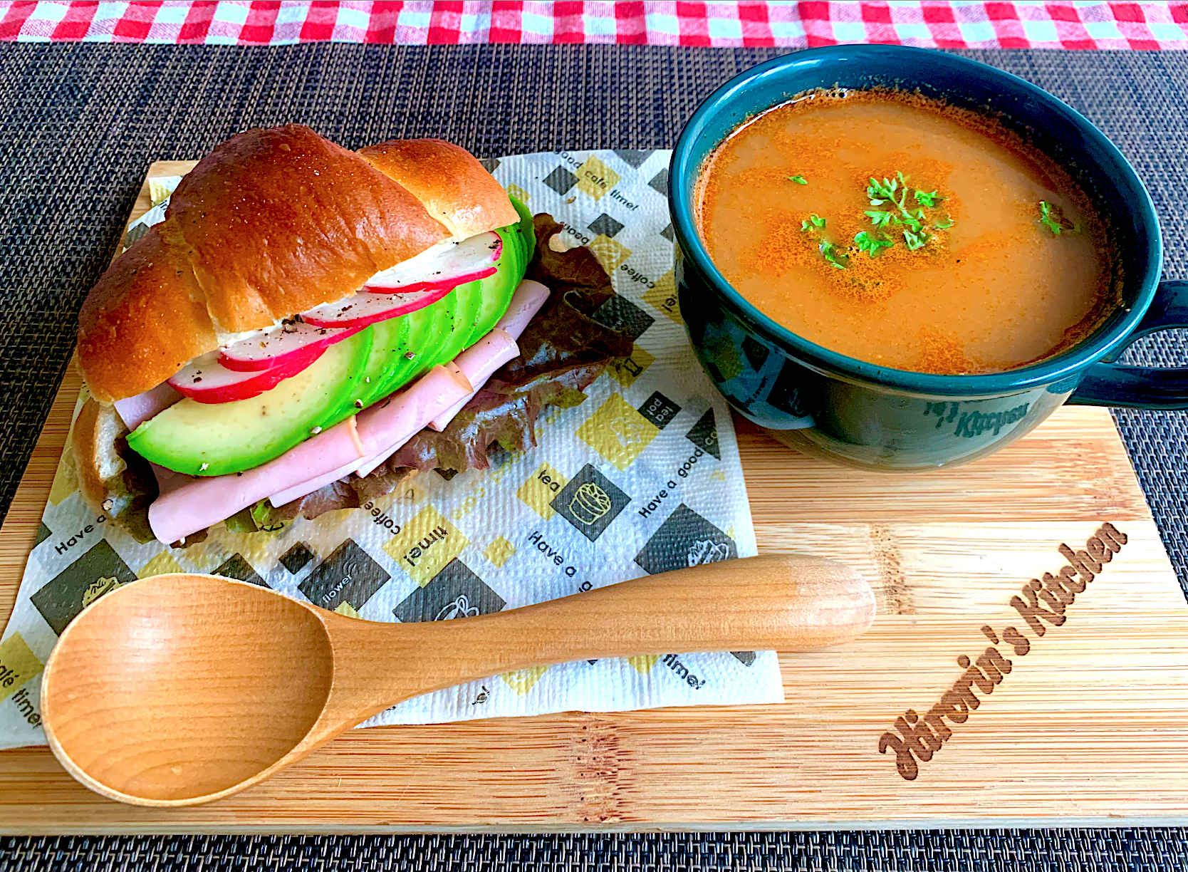 トリュフパンサンド🥐甘エビのビスクスープ🥣