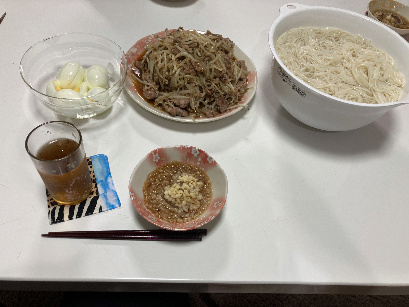 晩御飯は☆そうめん☆豚もやし☆ゆで卵