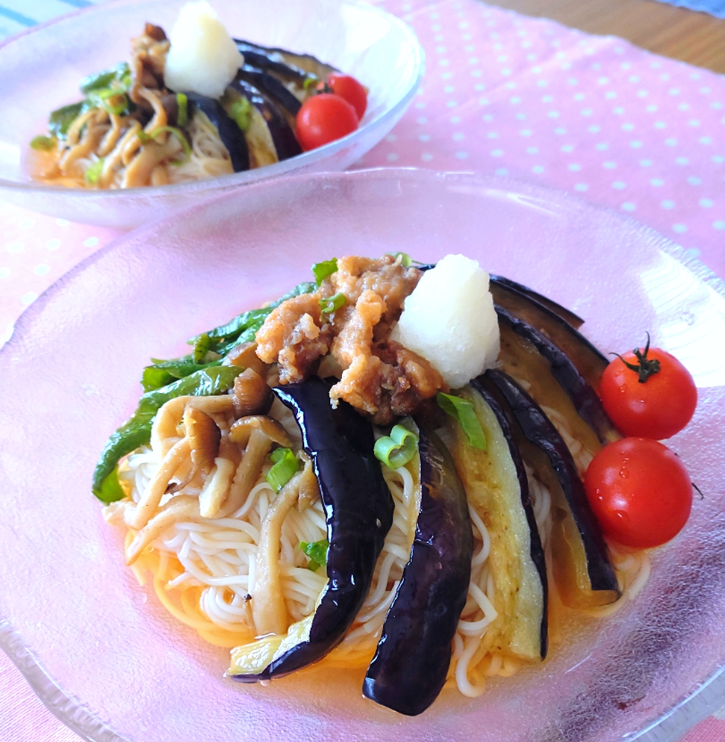 揚げナスと豚モモ肉のおろしそうめん