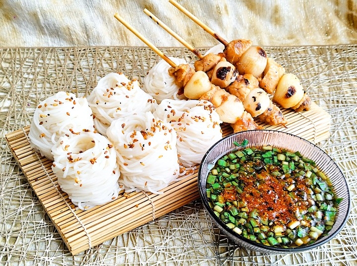 ✳️韮つゆ素麺と大蒜焼き鳥✳️