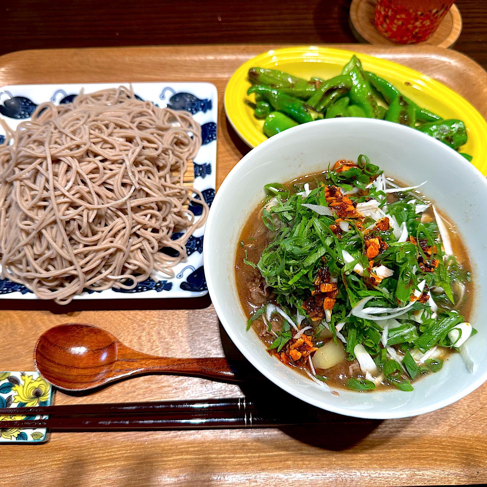 白茄子豚肉つけ蕎麦