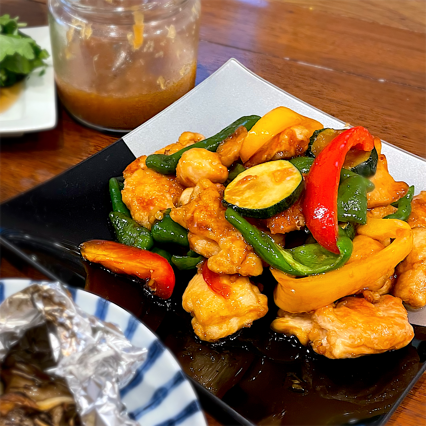 鶏胸肉と夏野菜のエスニック炒め