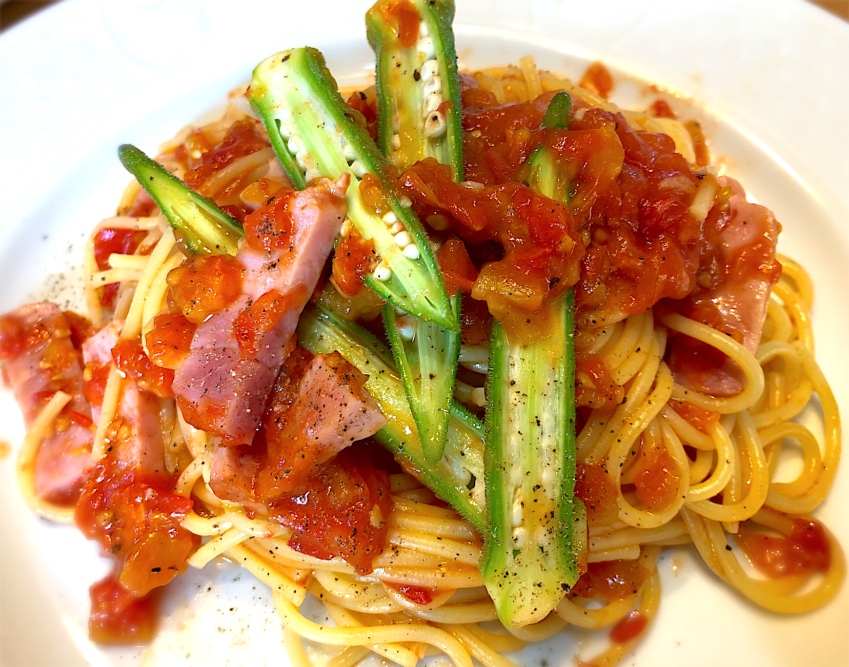 採りたてミニトマトのソースでトマトパスタ🍅