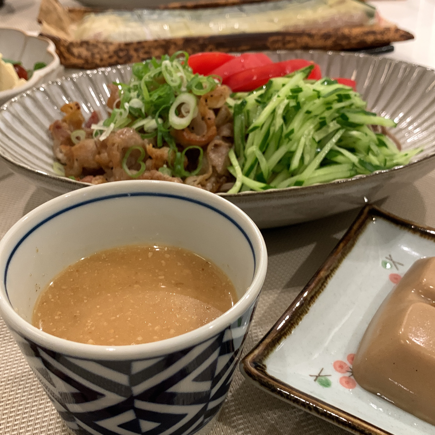 胡麻味噌肉蕎麦