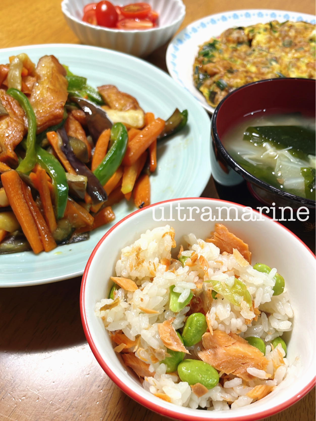 ＊鮭と枝豆の炊き込みご飯、夏野菜と玉ねぎ揚げ炒め♪＊