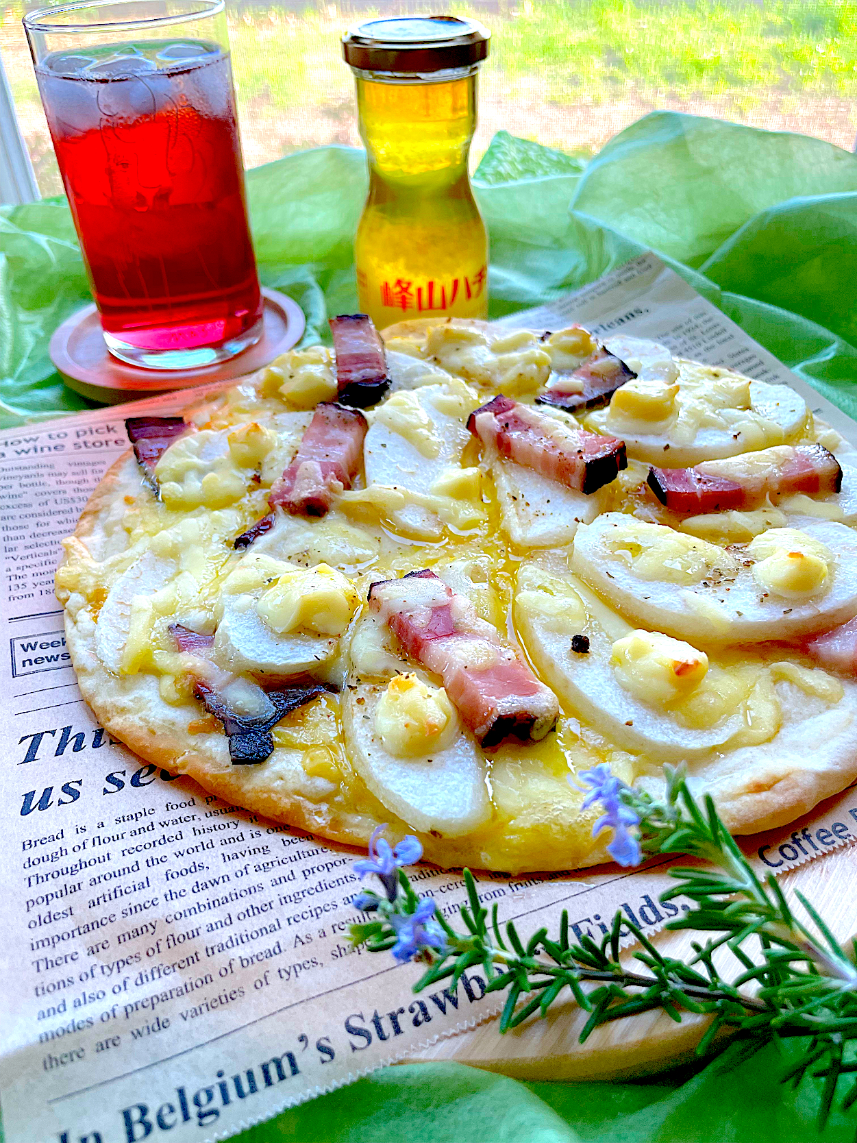 サミカさんの料理 焼肉ピザ焼きました🍕