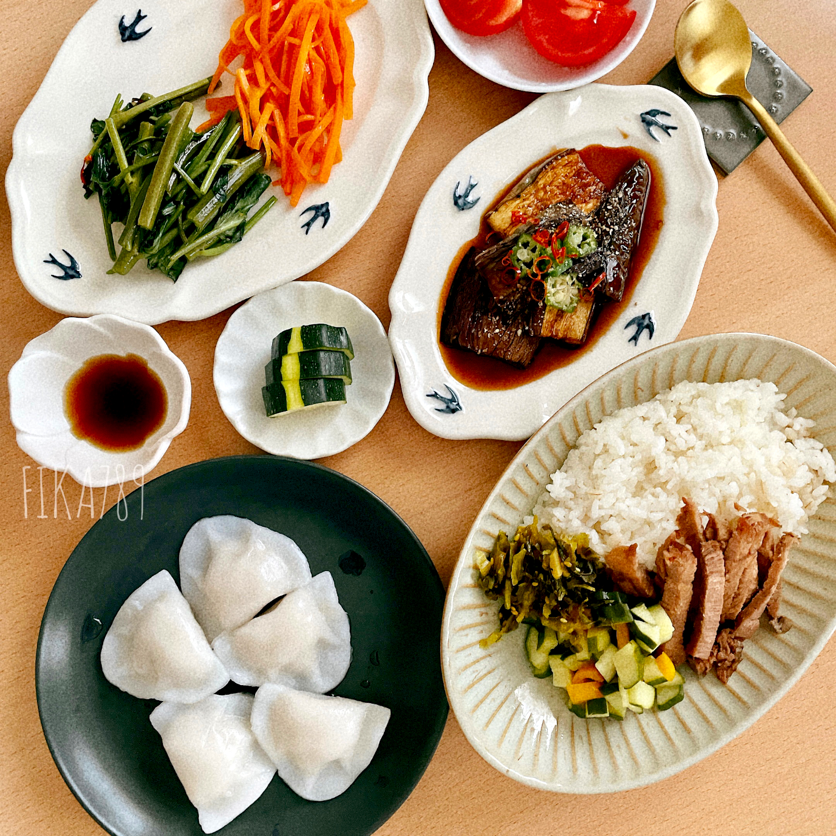 ランチの再現 魯肉飯