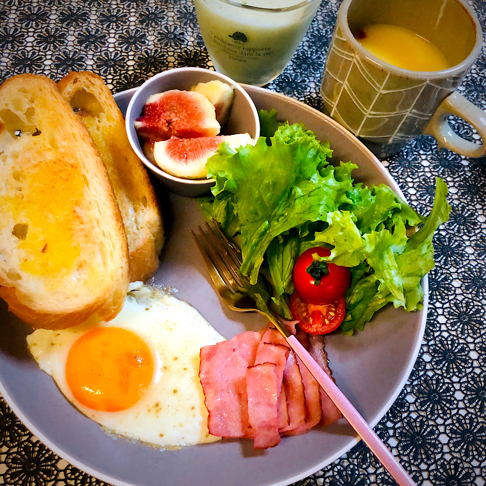 今朝のパン☀️