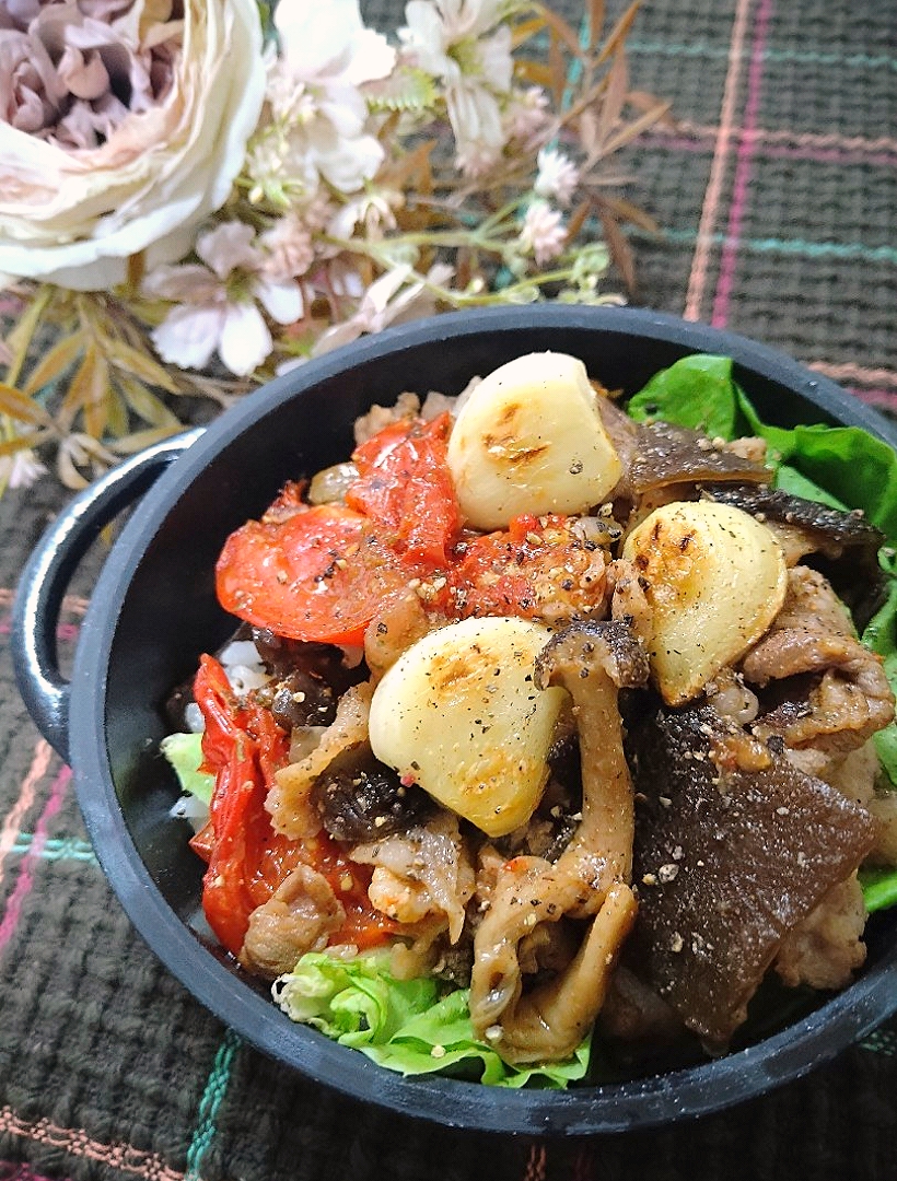 パワーÜP丼 ｡ ·͜· ｡