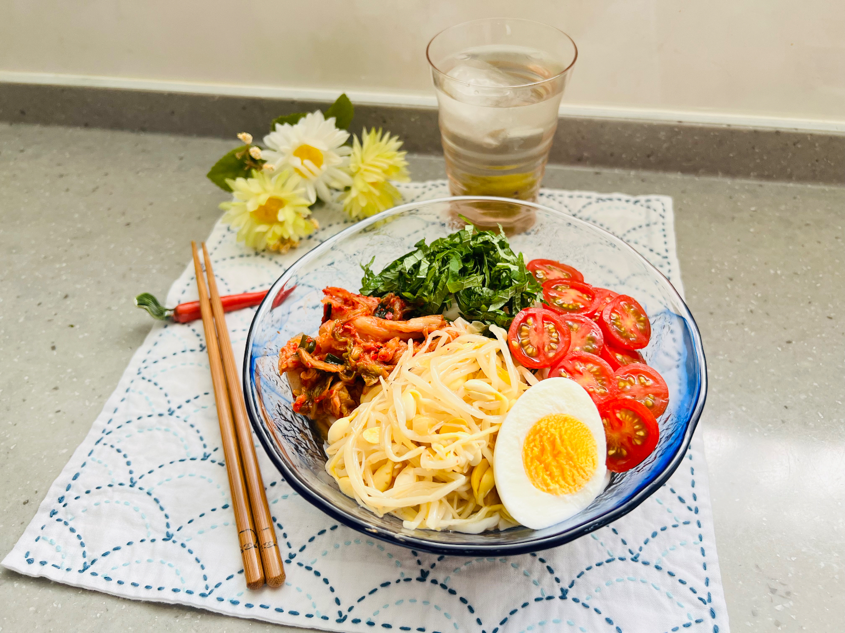 「アルモンデ　ビビンうどん」