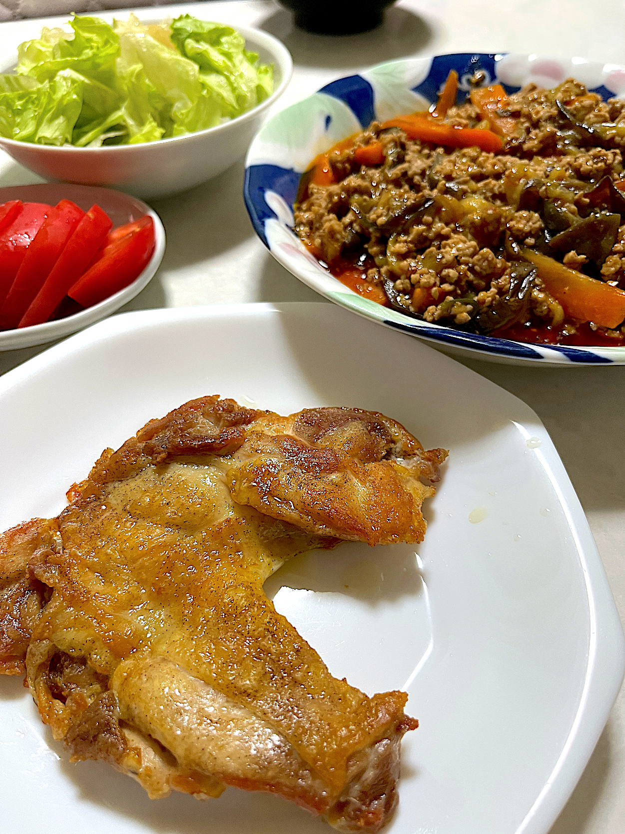 チキンソテーと麻婆茄子🍆🐓