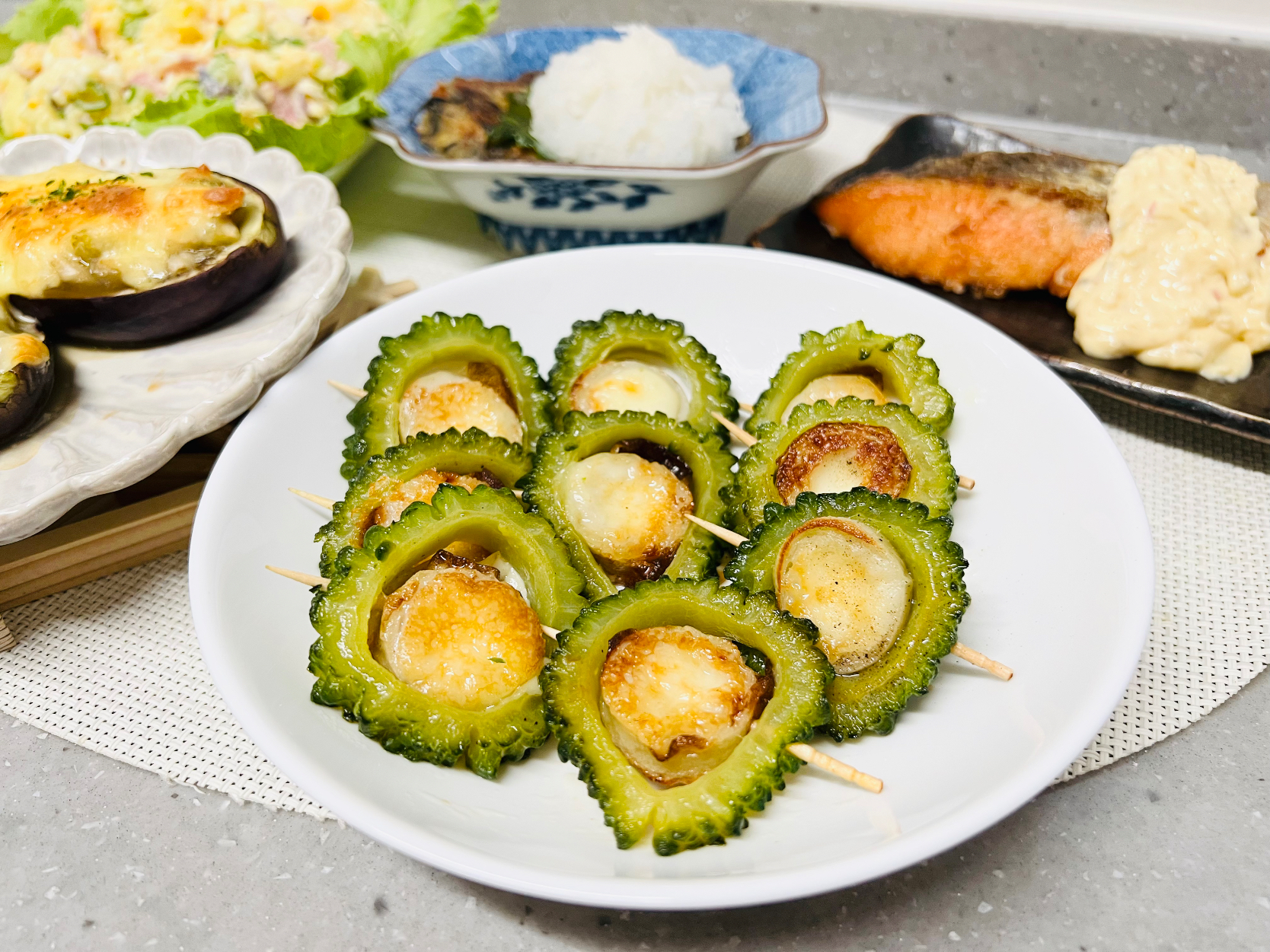 「ゴーヤのチーちく詰め焼き」