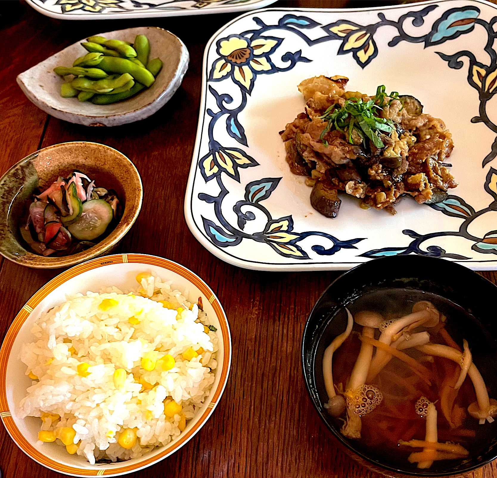 晩ごはん♯とうもろこしごはん♯茄子と豚肉味噌炒め♯枝豆