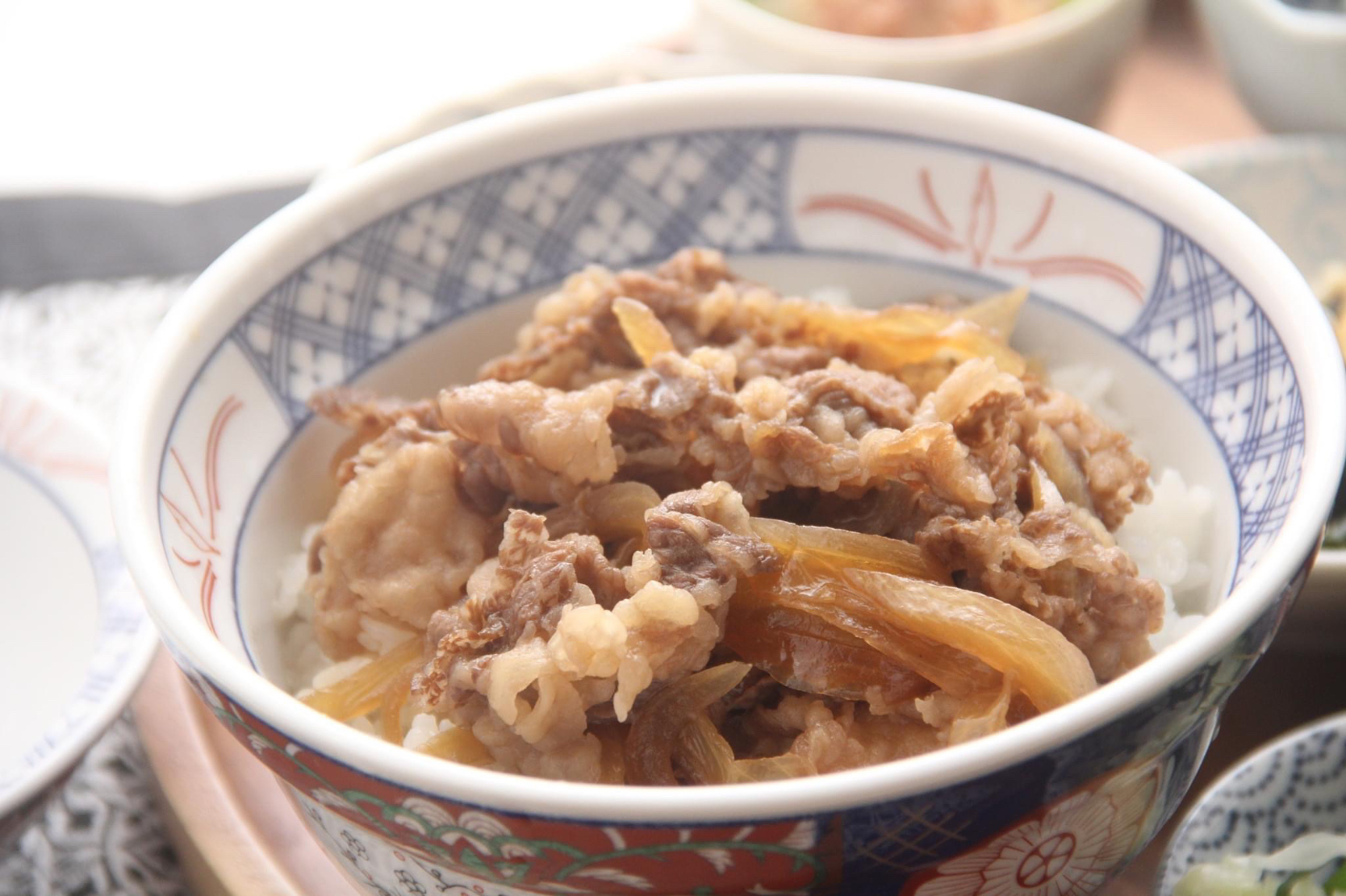 調理のコツ『日本酒たっぷり甘味は玉ねぎで作る自家製和牛の牛丼』【公式】料理研究家　指宿さゆり