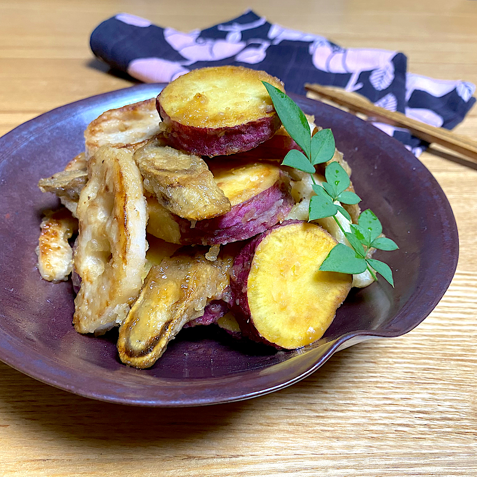 ともさんの料理 薩摩芋と蓮根のデパ地下風