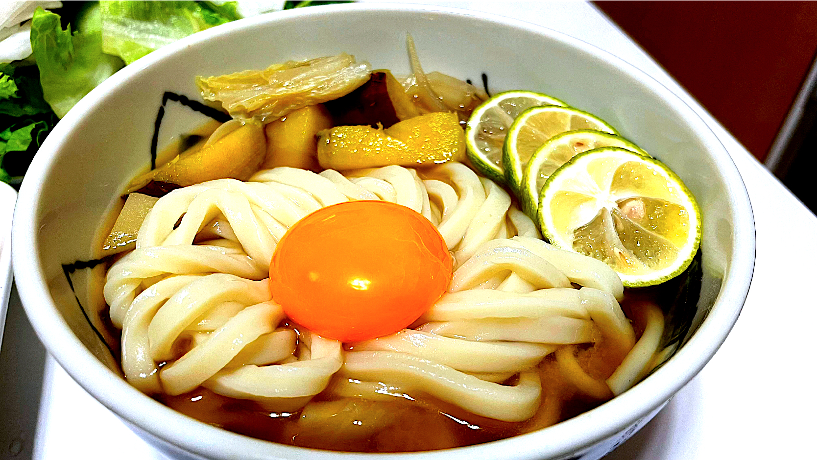 さつまいもと玉葱の味噌仕立てかけうどん