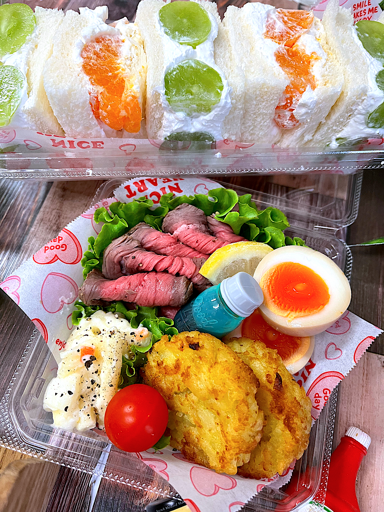 ローストビーフとサンドイッチ弁当